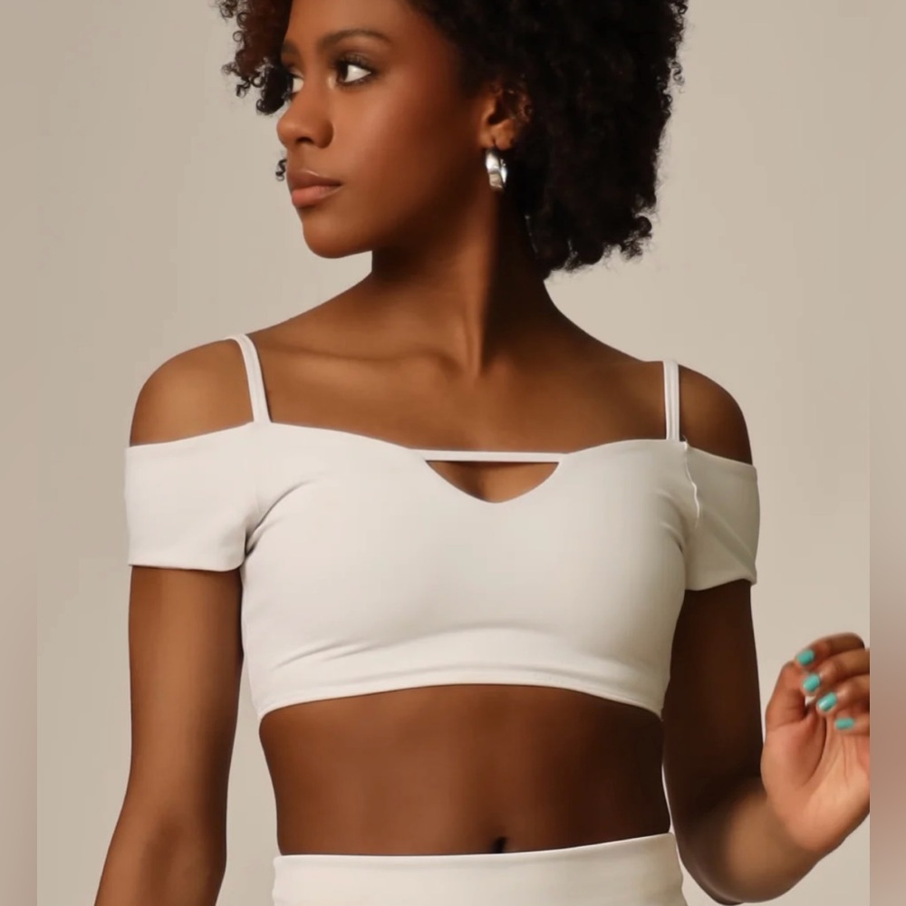 Flour Crop Top Tiger Friday